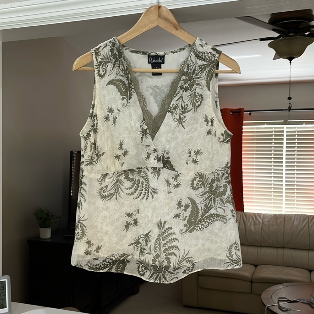 Rafaella Women’s V-neck Sleeveless Pullover Blouse Top Size 8